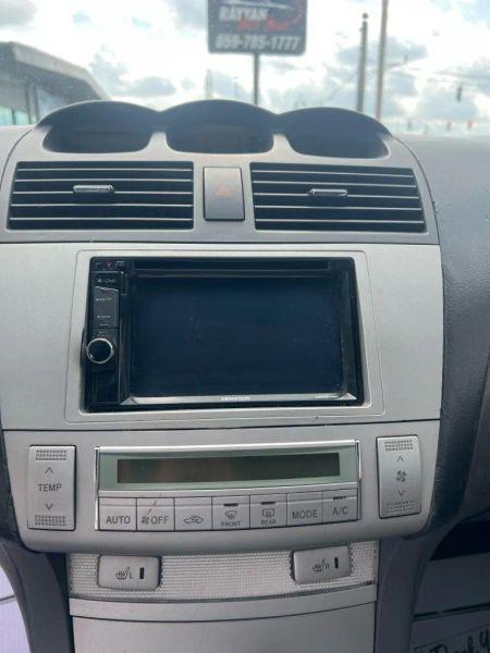 2005 Toyota Camry SE