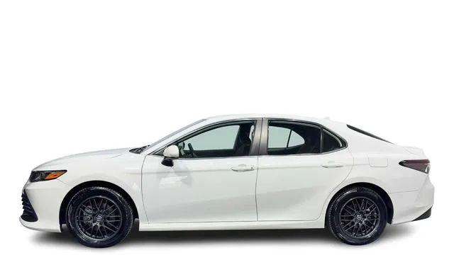 2022 Toyota Camry LE Hybrid for sale in Miami, FL