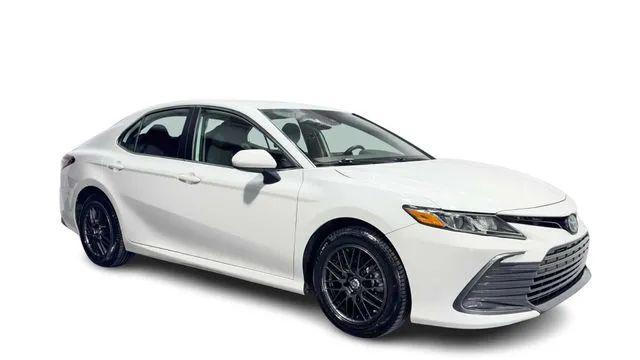 2022 Toyota Camry LE Hybrid