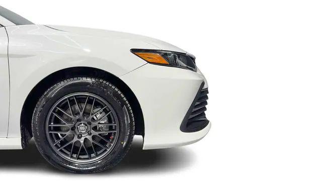 2022 Toyota Camry LE Hybrid