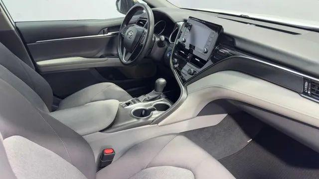 2022 Toyota Camry LE Hybrid