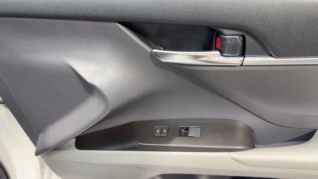 2022 Toyota Camry LE Hybrid