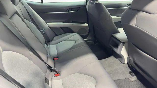 2022 Toyota Camry LE Hybrid