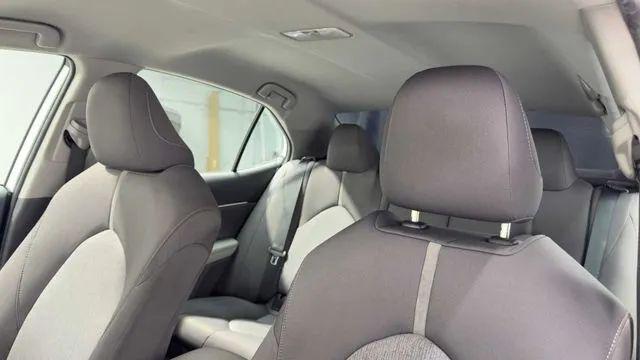 2022 Toyota Camry LE Hybrid