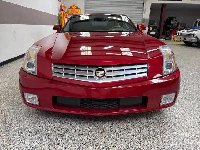 2004 Cadillac XLR Standard