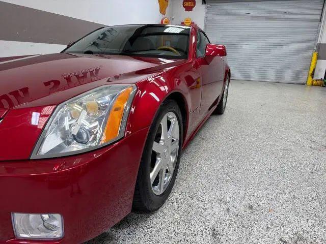 2004 Cadillac XLR Standard