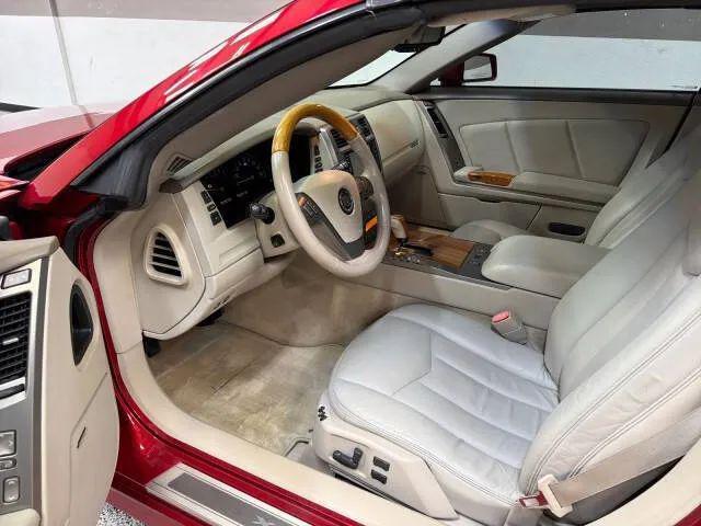 2004 Cadillac XLR Standard