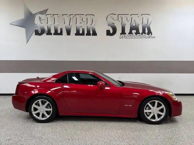 2004 Cadillac XLR Standard