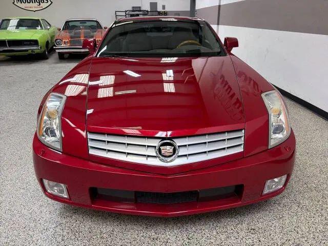 2004 Cadillac XLR Standard