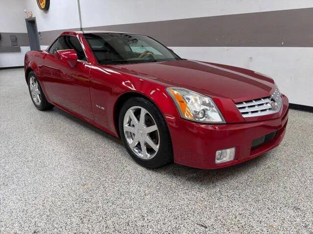 2004 Cadillac XLR Standard