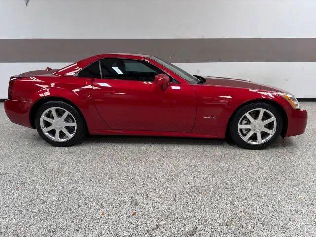 2004 Cadillac XLR Standard