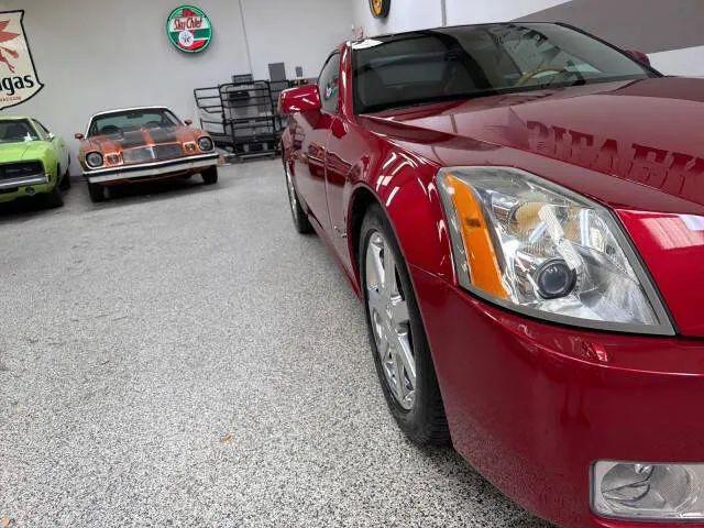 2004 Cadillac XLR Standard