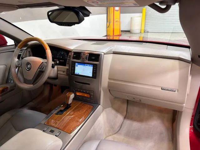2004 Cadillac XLR Standard