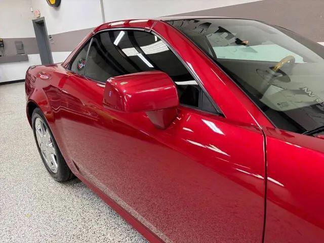 2004 Cadillac XLR Standard