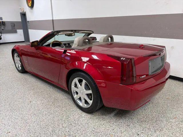 2004 Cadillac XLR Standard
