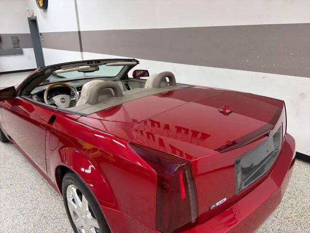 2004 Cadillac XLR Standard