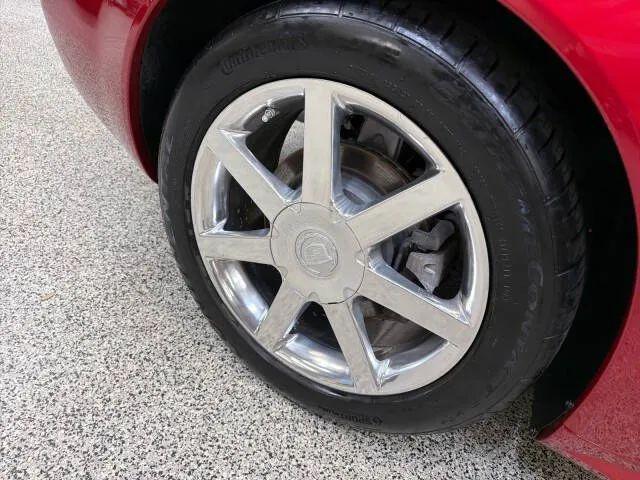 2004 Cadillac XLR Standard