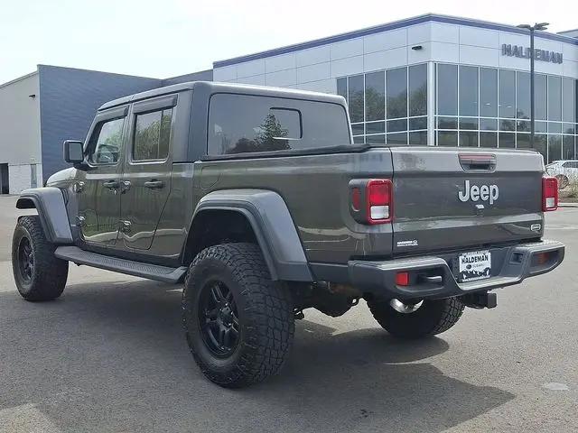 2021 Jeep Gladiator Overland