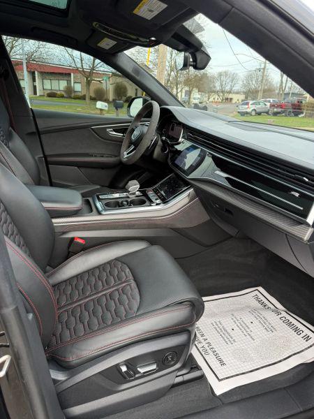 2024 Audi RS Q8 TFSI quattro Tiptronic