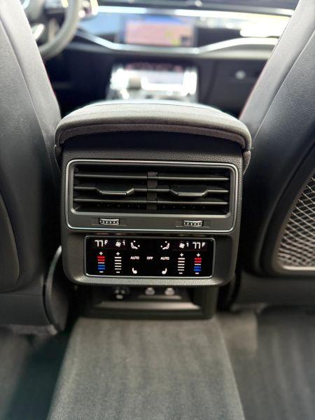 2024 Audi RS Q8 TFSI quattro Tiptronic