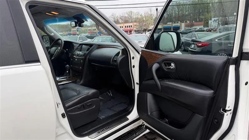 2016 INFINITI QX80 Base