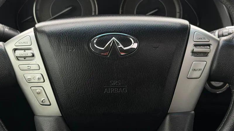 2016 INFINITI QX80 Base