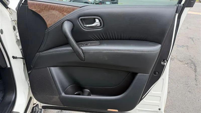 2016 INFINITI QX80 Base