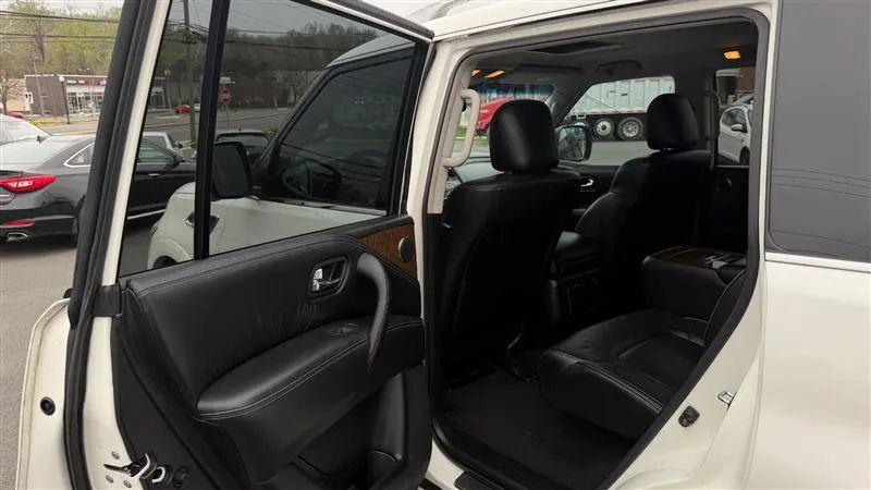 2016 INFINITI QX80 Base