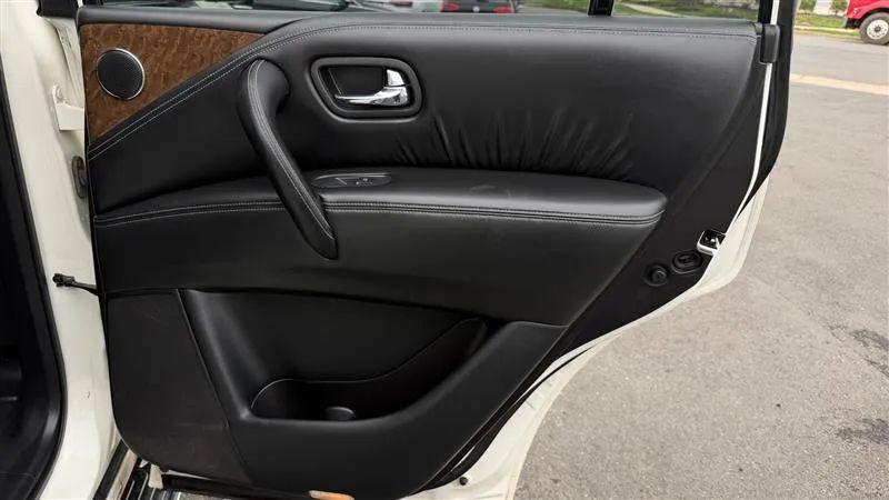 2016 INFINITI QX80 Base