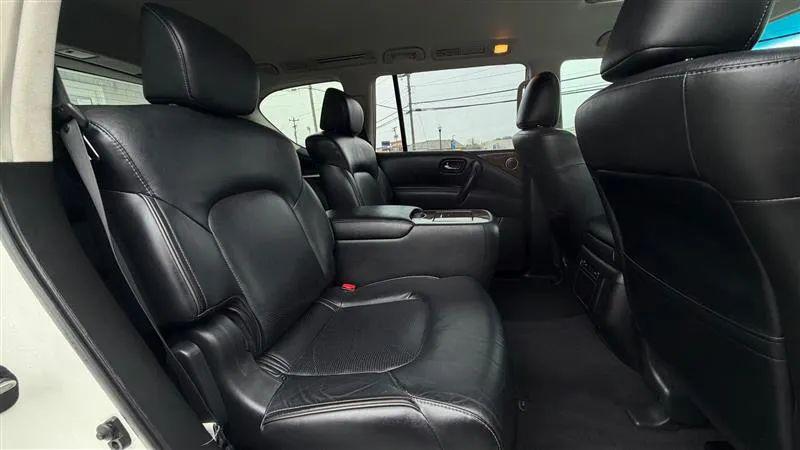 2016 INFINITI QX80 Base