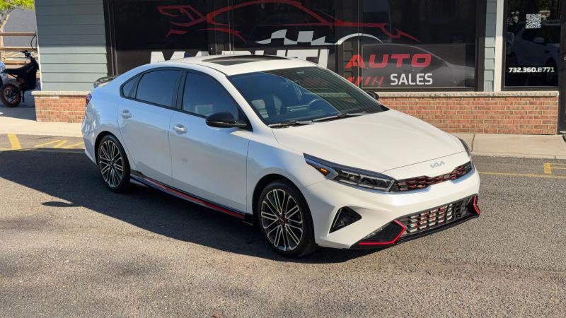 2023 Kia Forte GT Manual