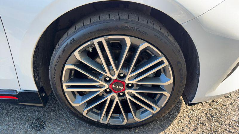 2023 Kia Forte GT Manual
