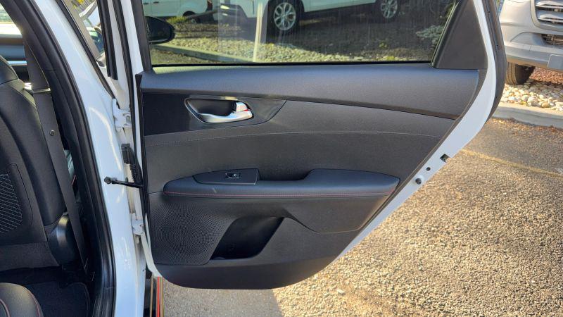 2023 Kia Forte GT Manual