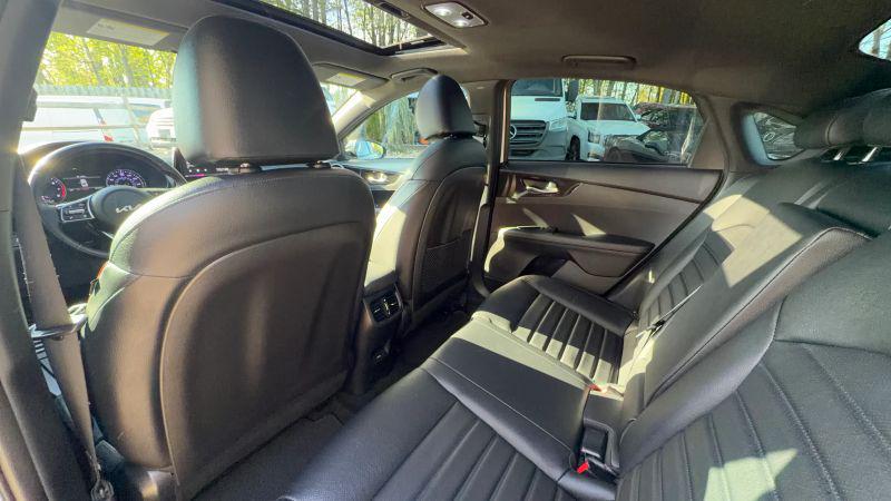 2023 Kia Forte GT Manual