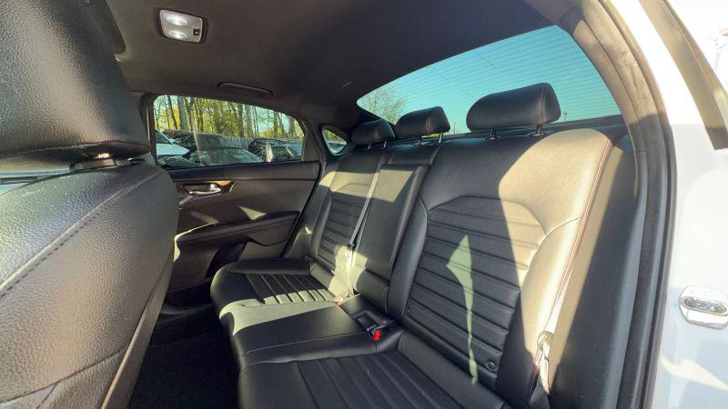2023 Kia Forte GT Manual