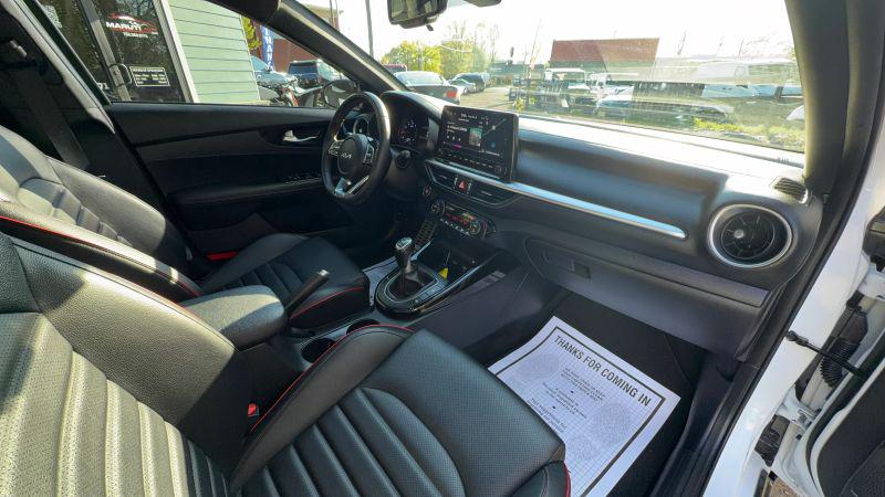 2023 Kia Forte GT Manual