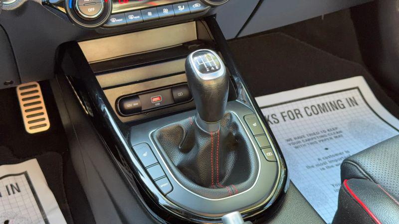 2023 Kia Forte GT Manual