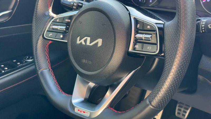 2023 Kia Forte GT Manual