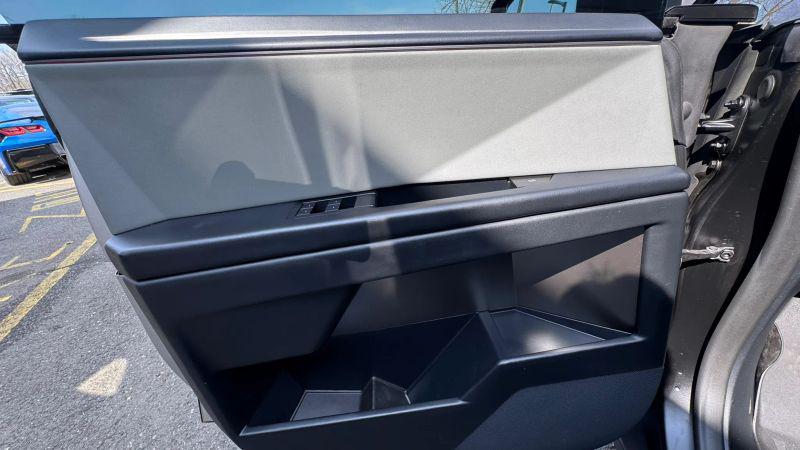 2024 Tesla Cybertruck All-Wheel Drive