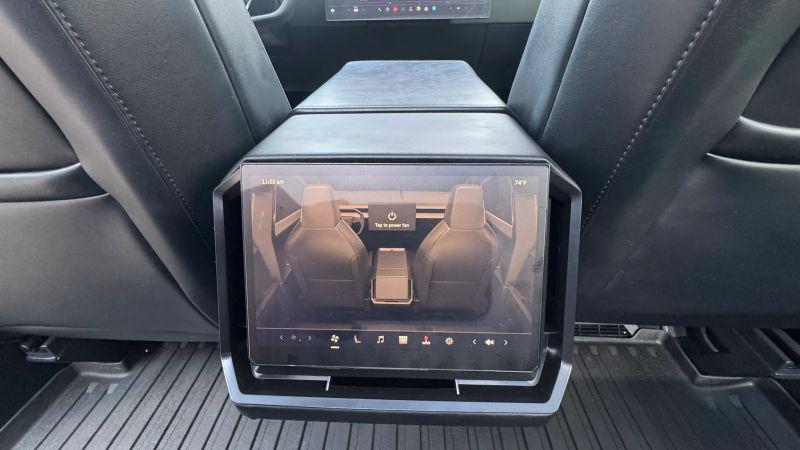 2024 Tesla Cybertruck All-Wheel Drive