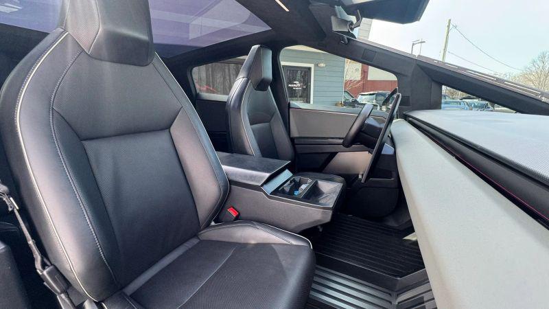 2024 Tesla Cybertruck All-Wheel Drive