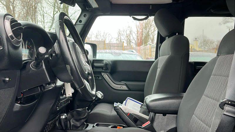 2011 Jeep Wrangler Unlimited Sport