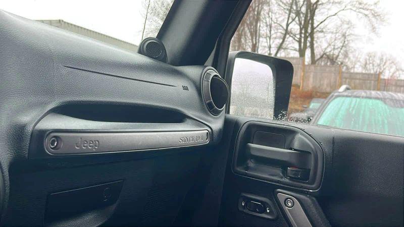 2011 Jeep Wrangler Unlimited Sport