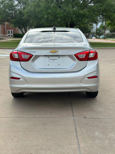 2018 Chevrolet Cruze LS Auto