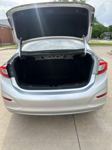 2018 Chevrolet Cruze LS Auto