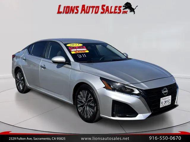 2023 Nissan Altima SV FWD