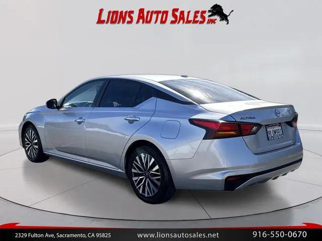 2023 Nissan Altima SV FWD