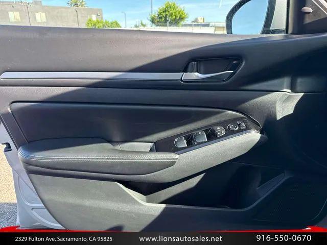 2023 Nissan Altima SV FWD