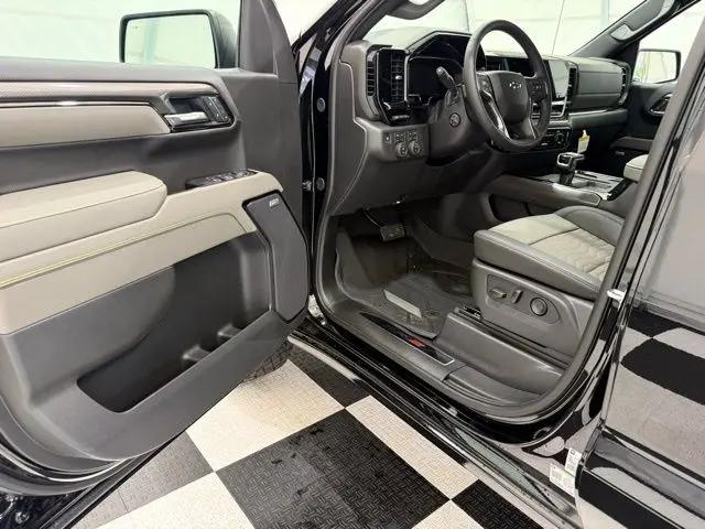 2026 Chevrolet Silverado 1500 4WD Crew Cab Short Bed ZR2