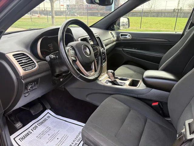 2017 Jeep Grand Cherokee Laredo 4x4